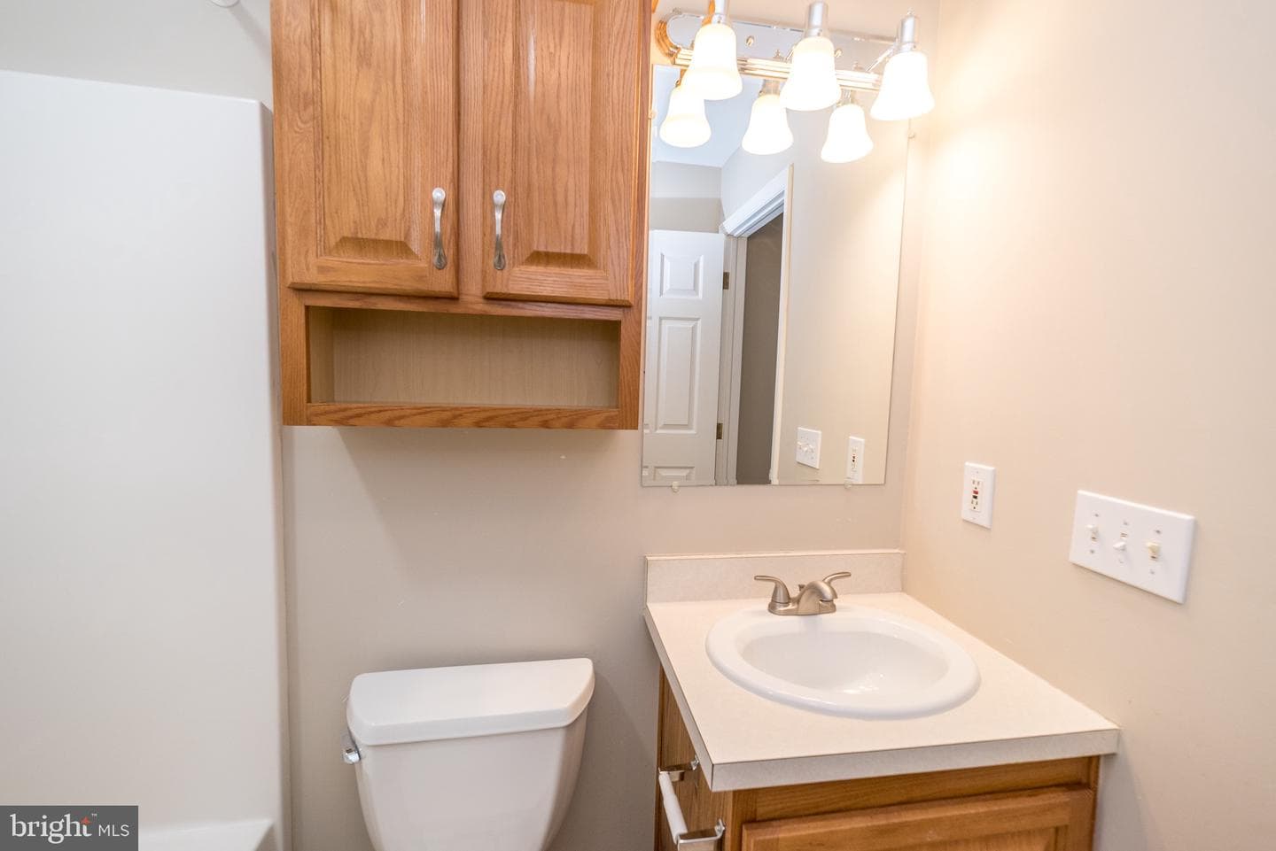 2038 Highland Court #2038 photo 38