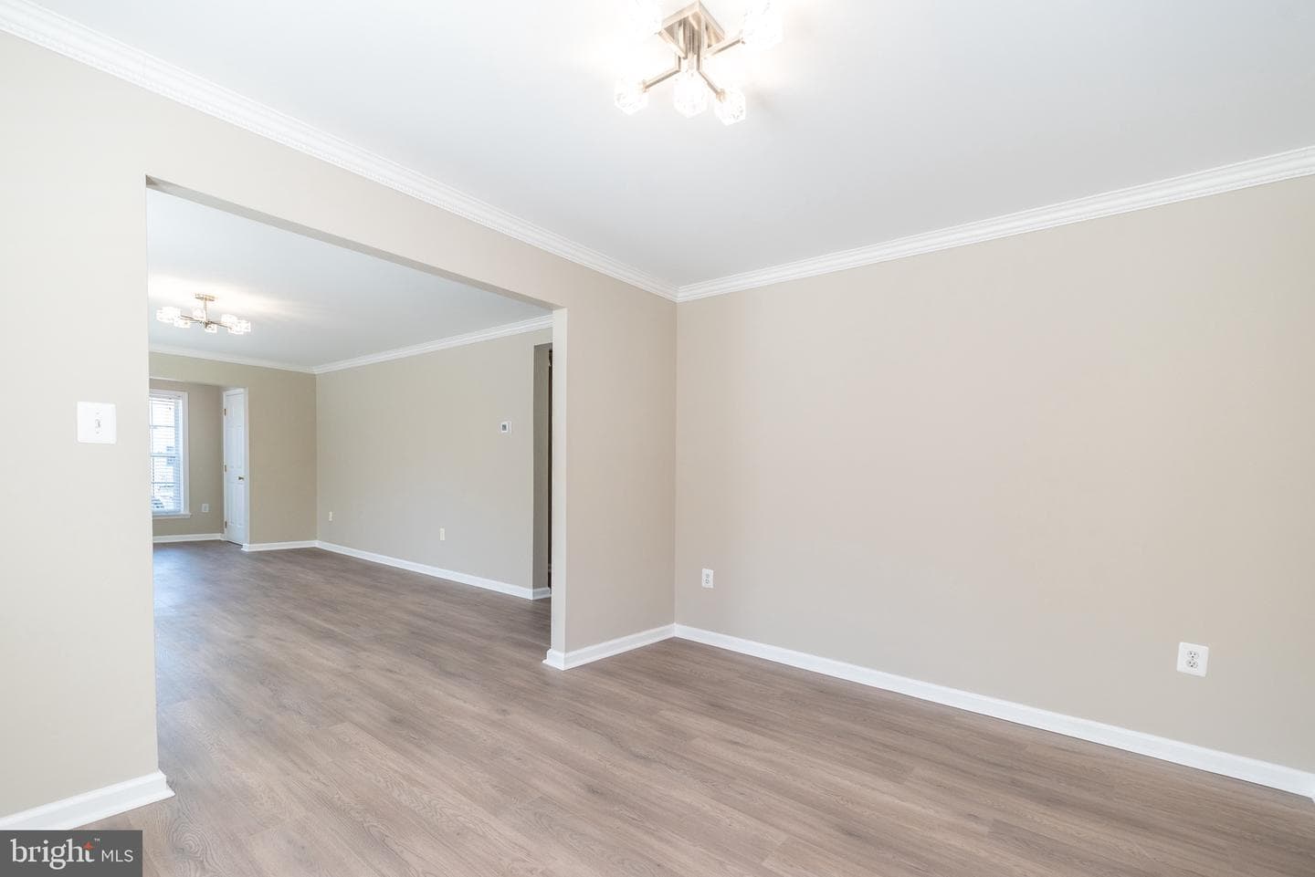2038 Highland Court #2038 photo 9