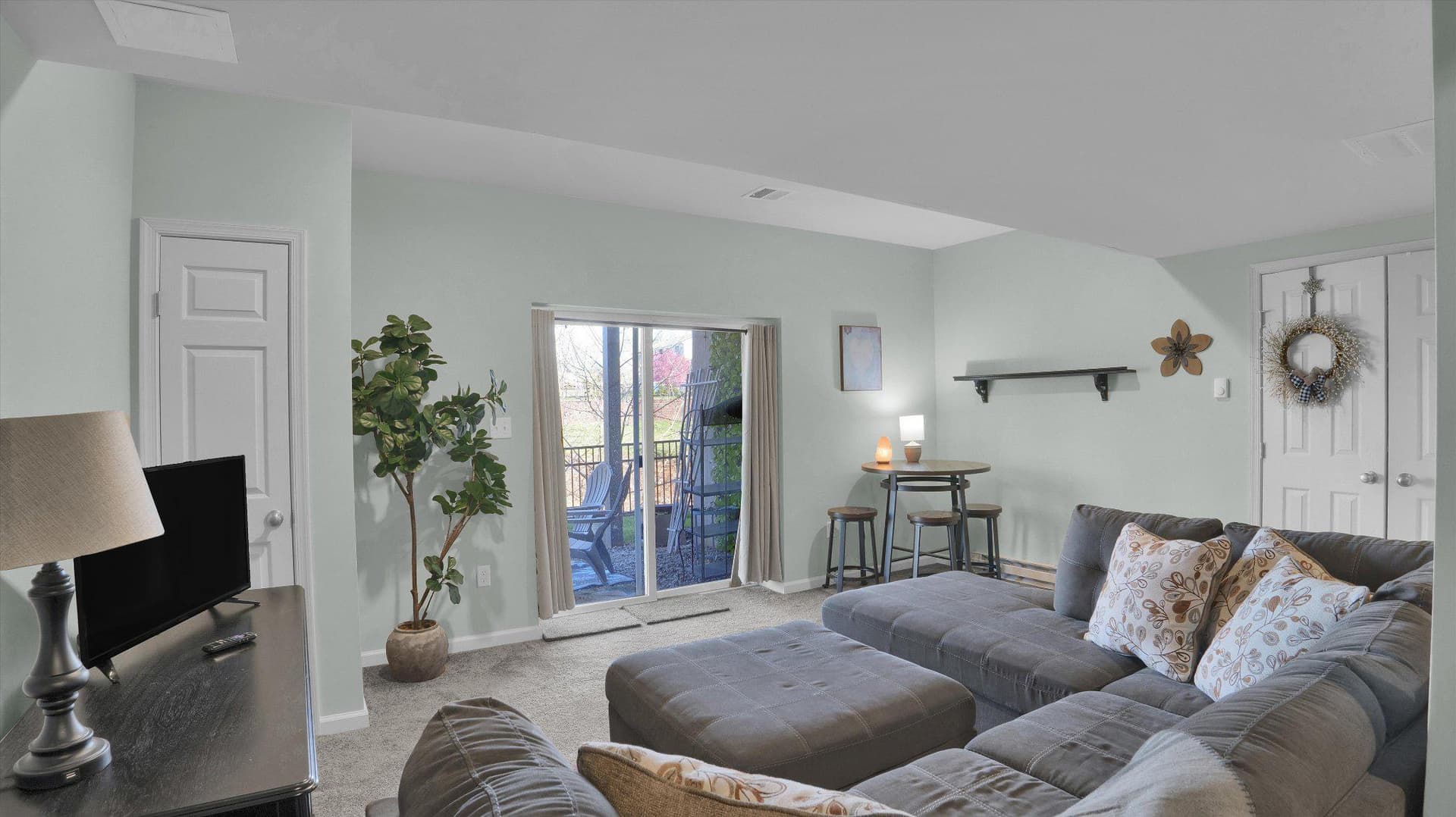 2228 Bridgeport Avenue photo 42