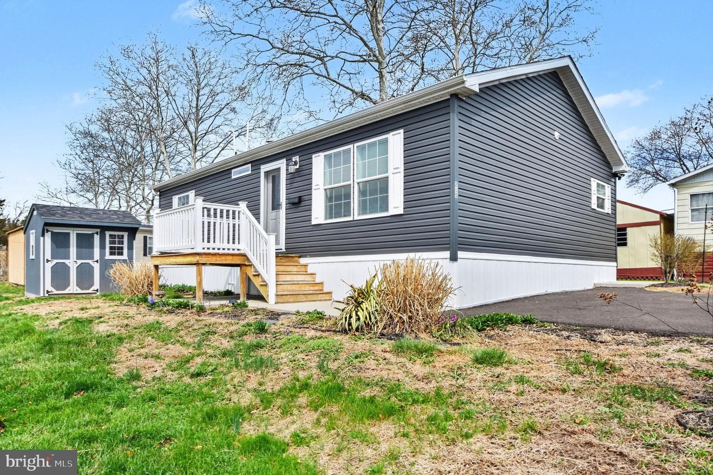 215 Green Hill Drive photo 2