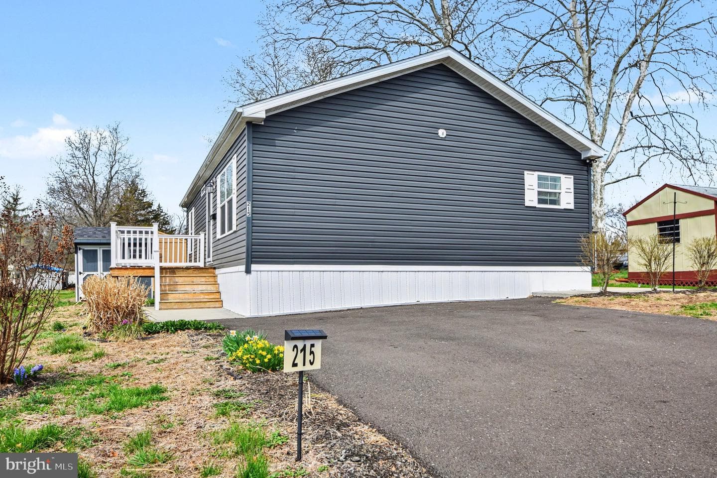 215 Green Hill Drive photo 3