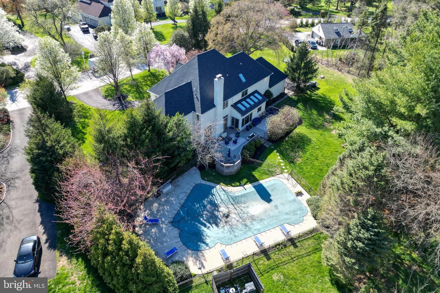 925 Morgan Road photo 3