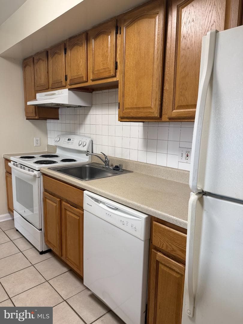 2404 Whitpain Hls photo 5