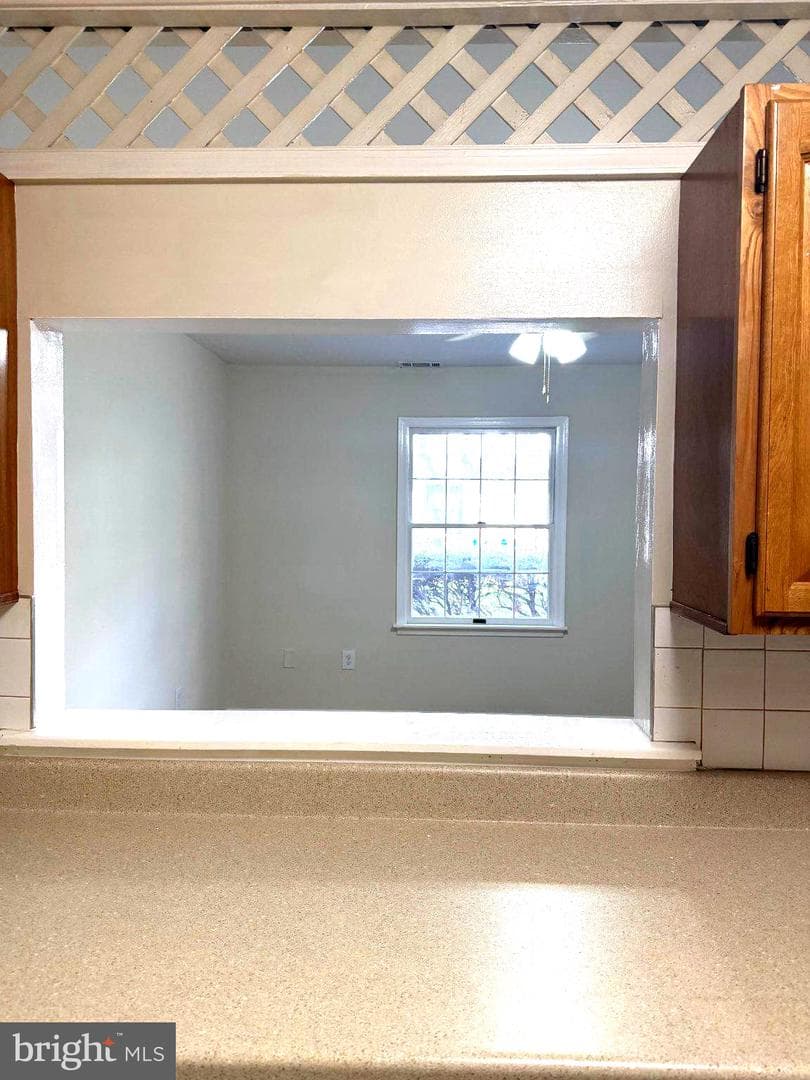 2404 Whitpain Hls photo 6