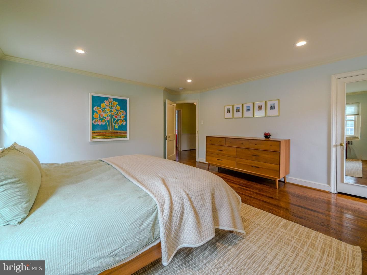 1255 Montgomery Avenue photo 25