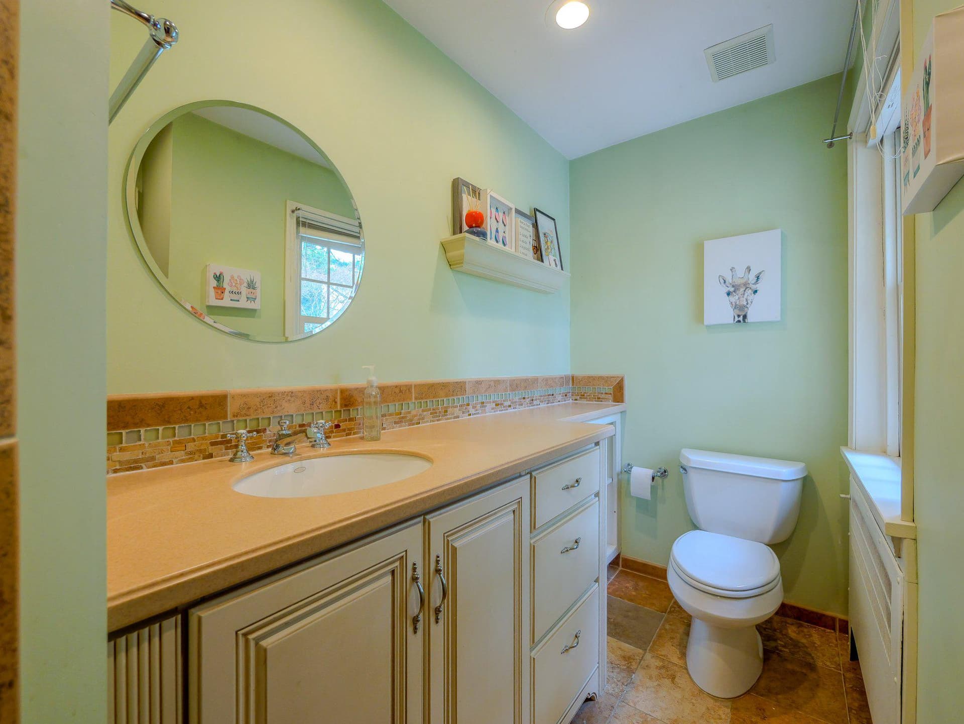 1255 Montgomery Avenue photo 32