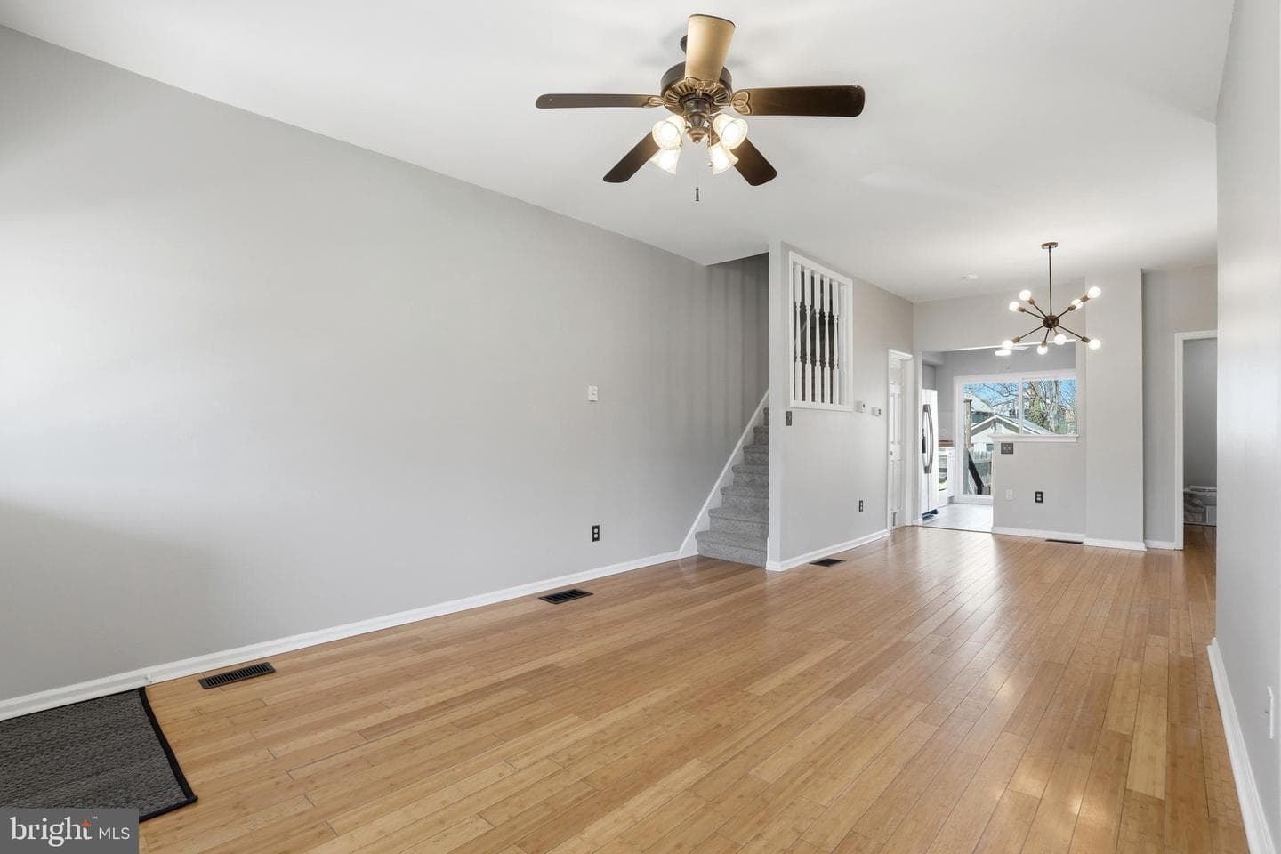 137 Penn Street photo 6