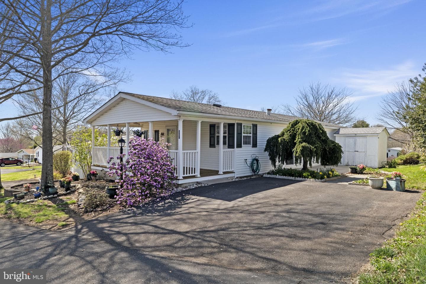 442 Manor House Lane