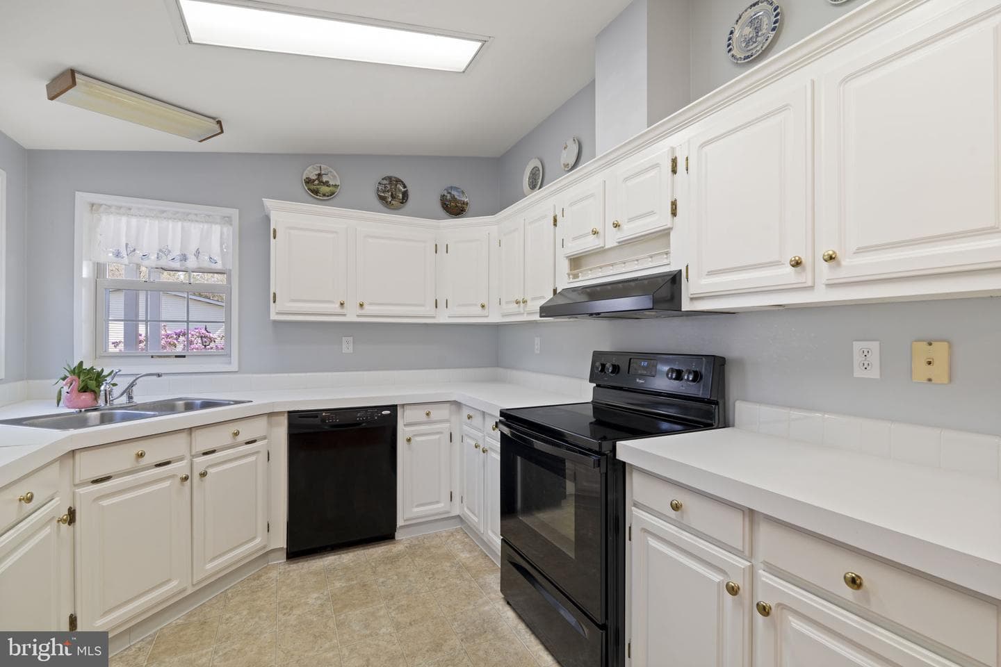 442 Manor House Lane photo 15