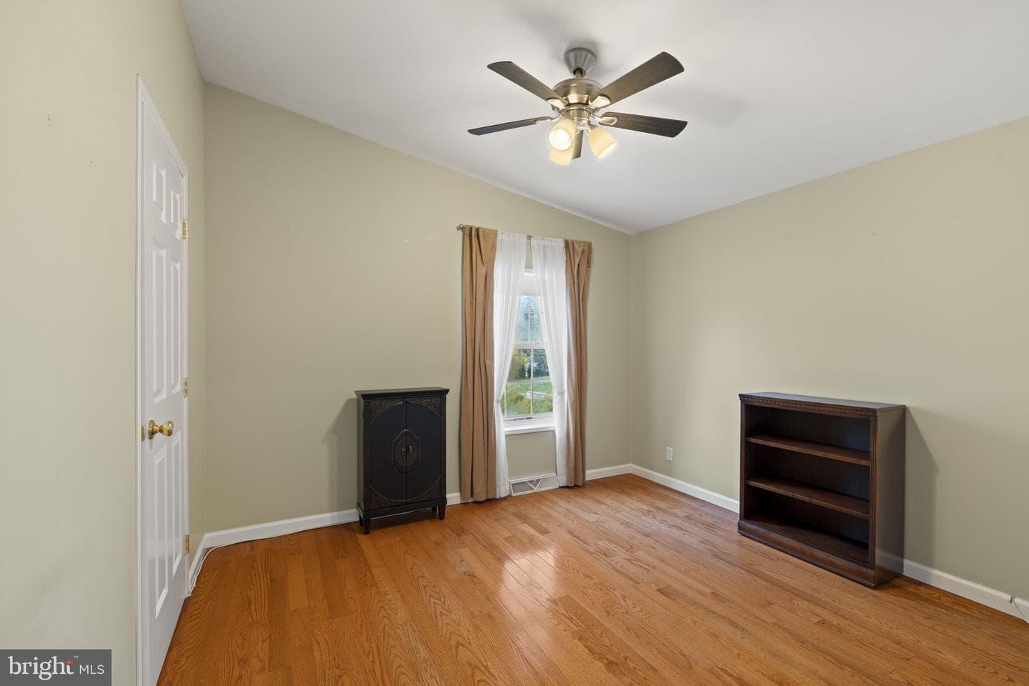 442 Manor House Lane photo 25