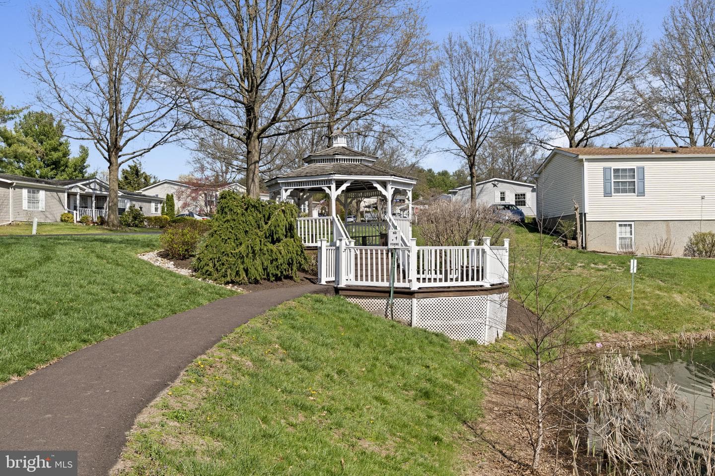442 Manor House Lane photo 36