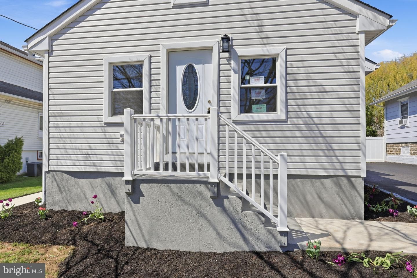 103 Center Avenue photo 3