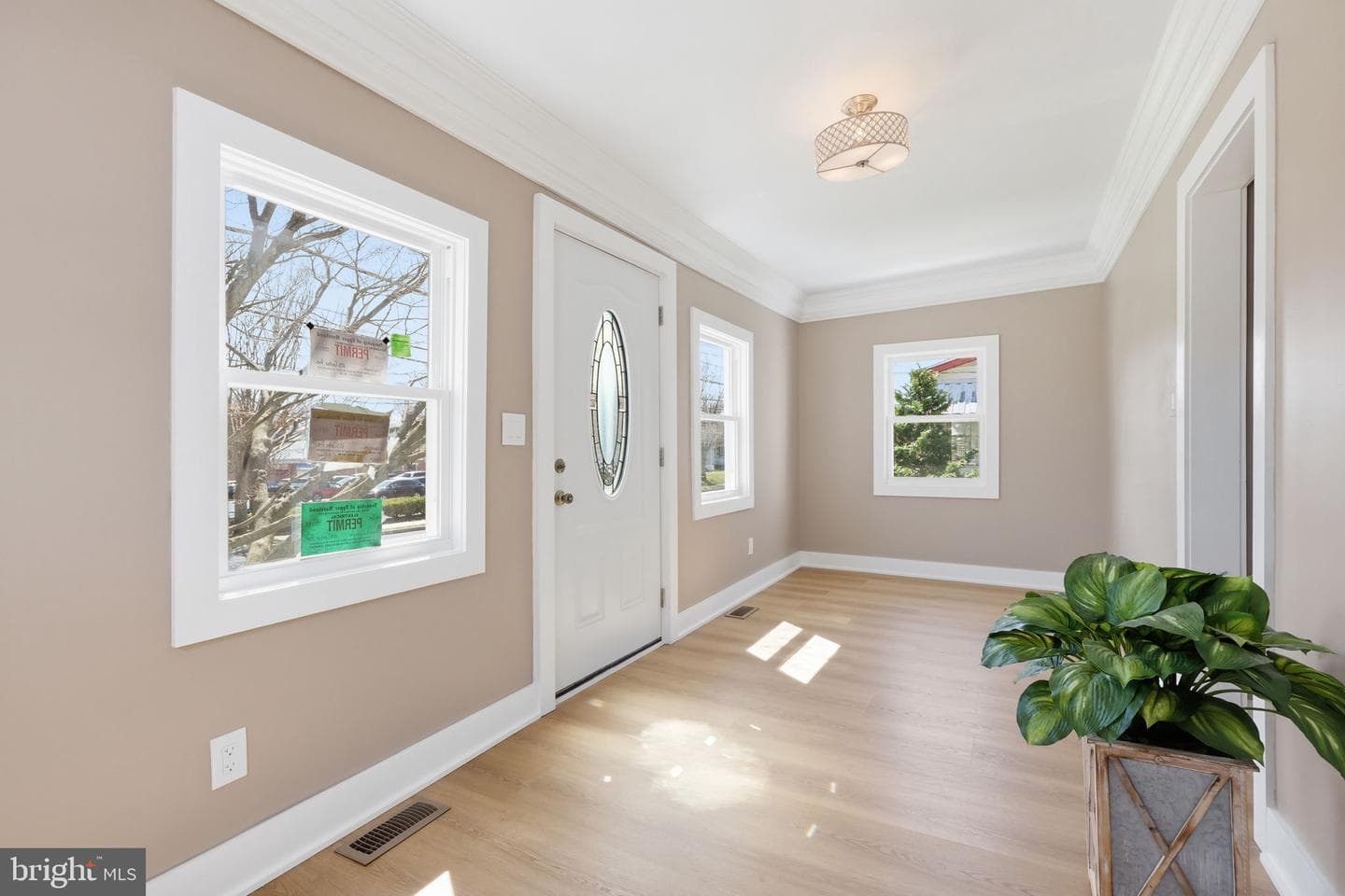 103 Center Avenue photo 5
