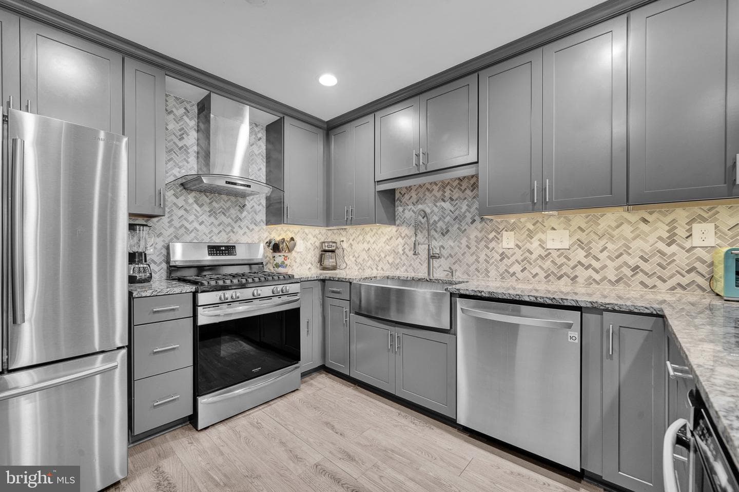 164 Jonathan Drive photo 17