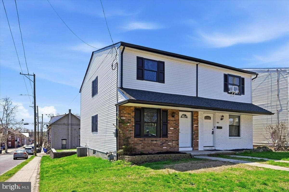 582 Walnut Street
