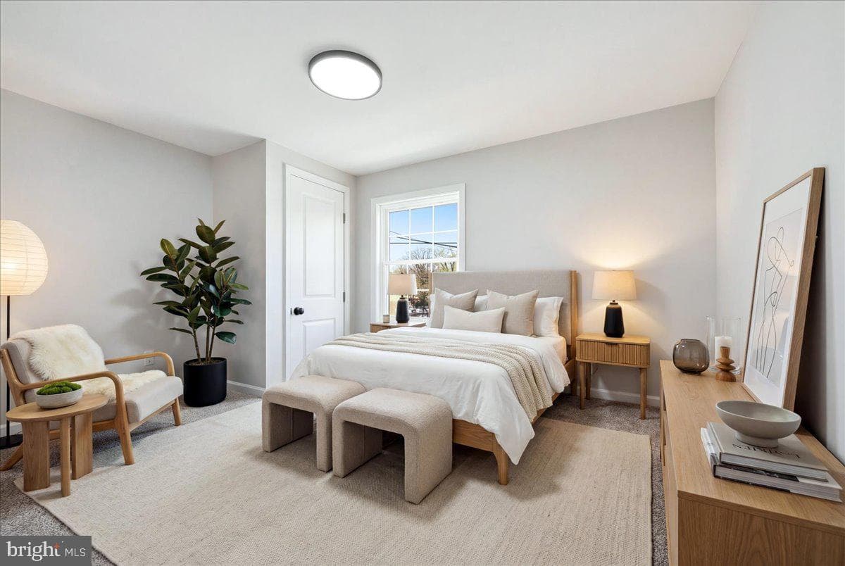 582 Walnut Street photo 51