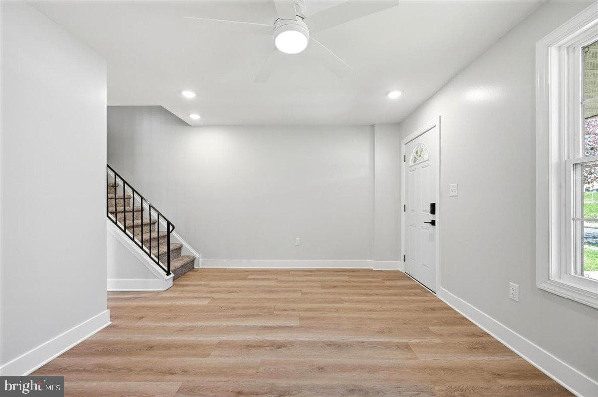 582 Walnut Street photo 7