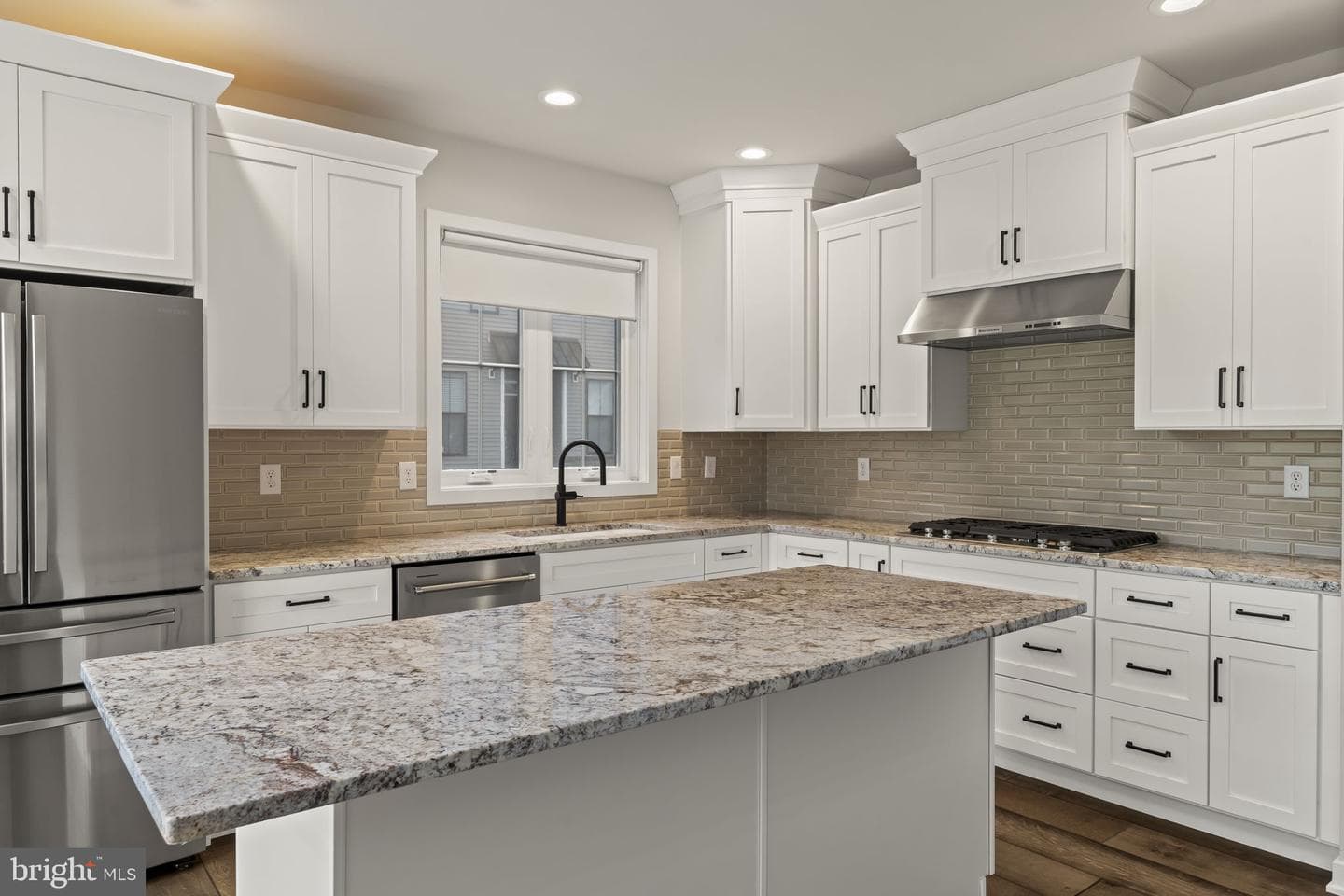 33 Tamarack Circle photo 12
