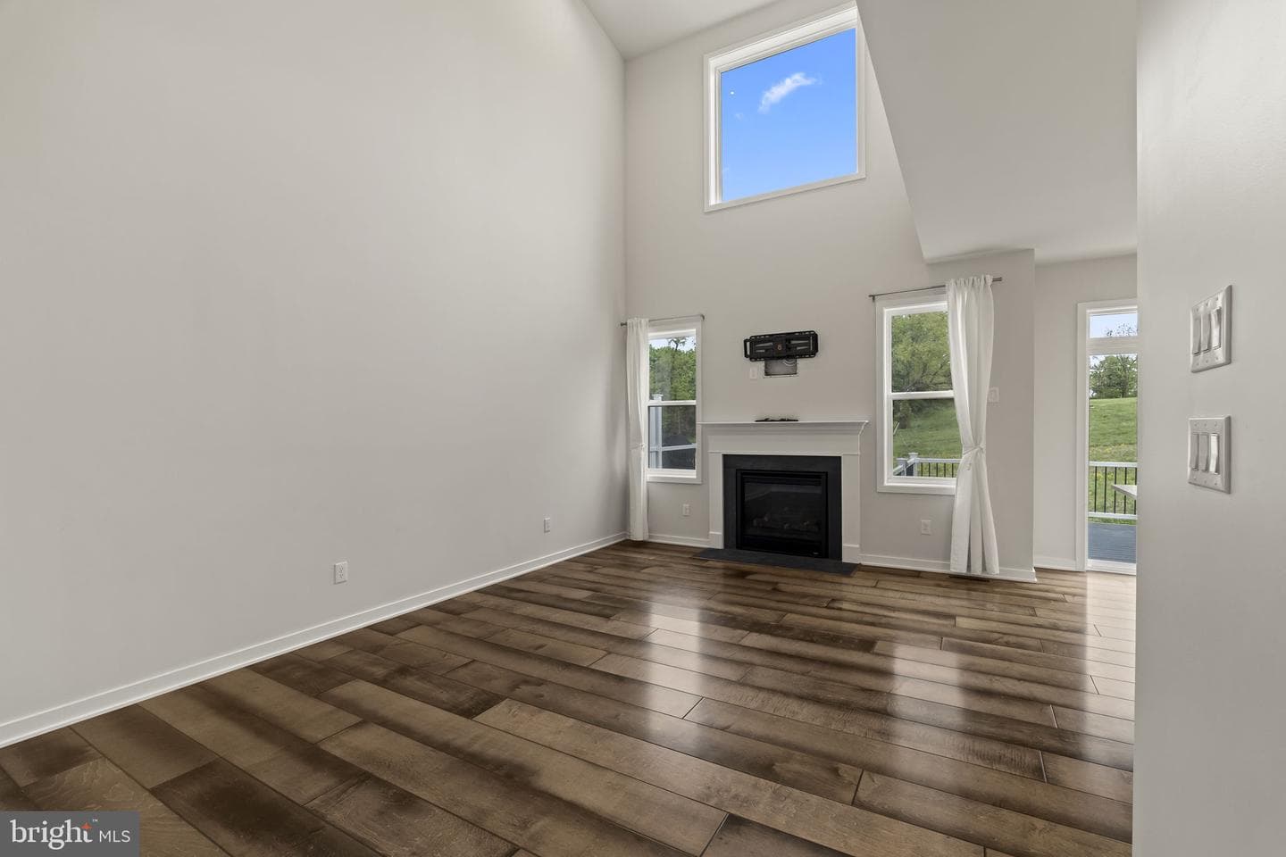 33 Tamarack Circle photo 8
