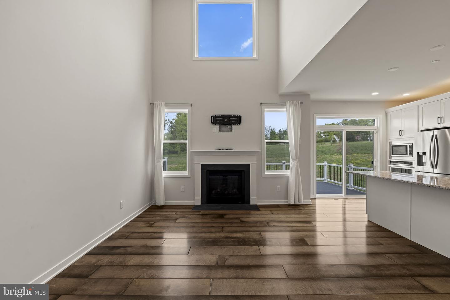 33 Tamarack Circle photo 9