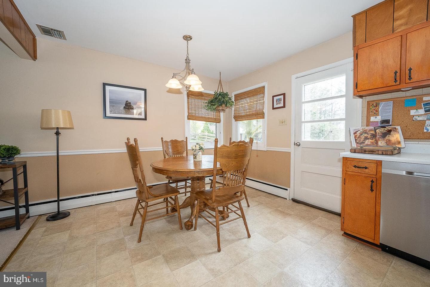 110 Monroe Road photo 10