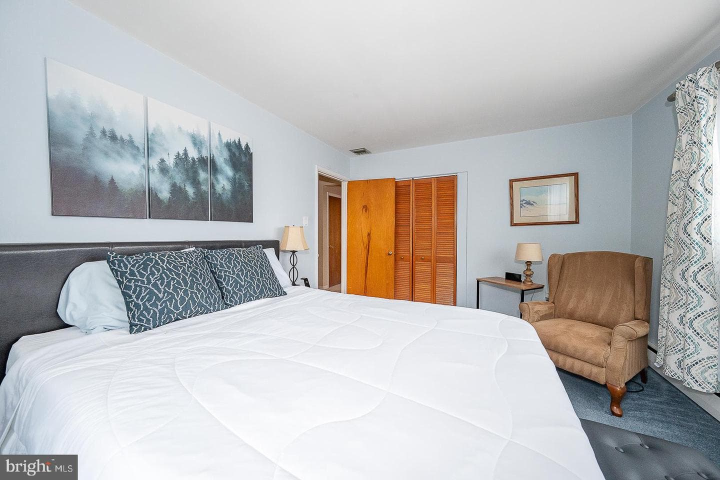 110 Monroe Road photo 16