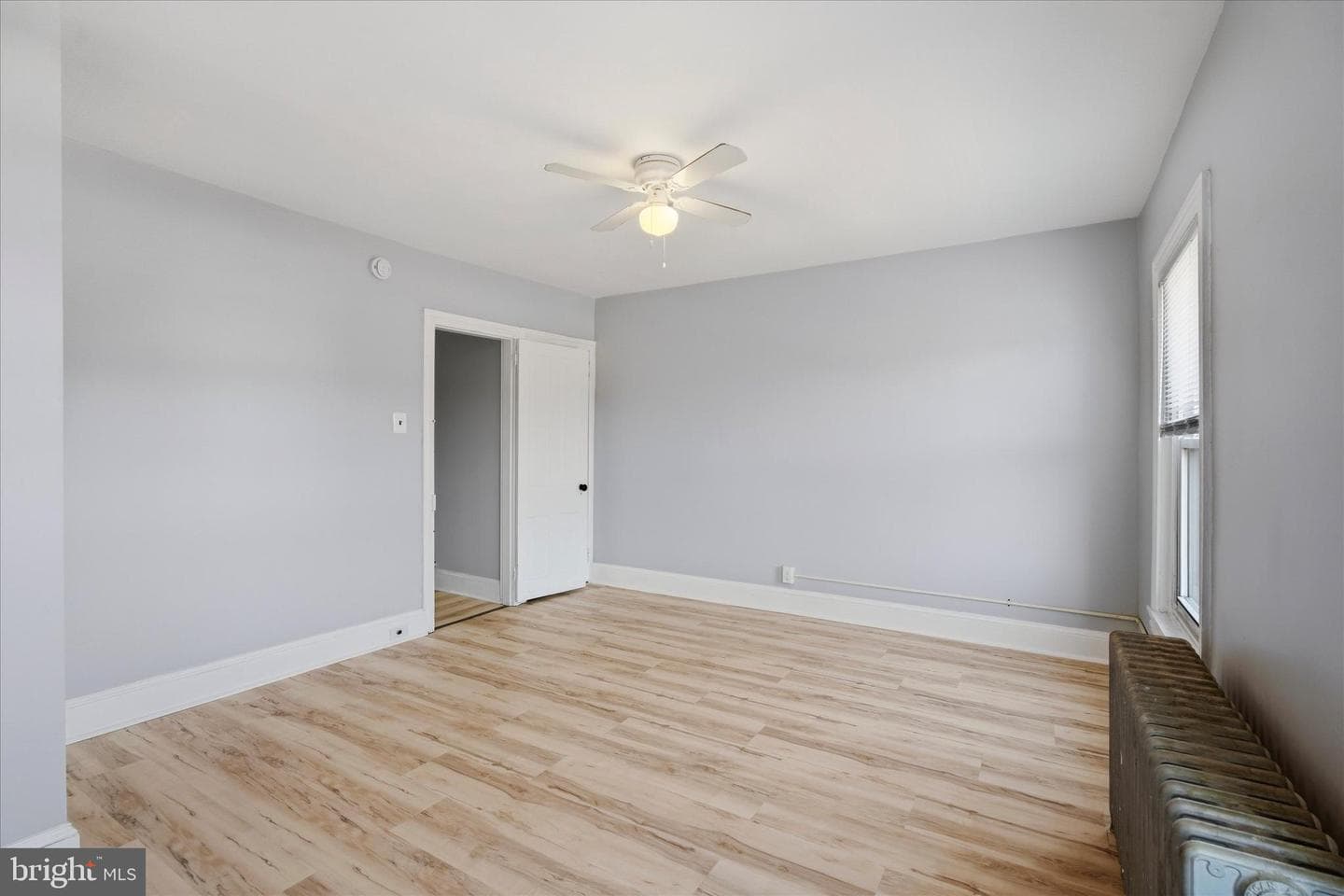 106 W 5th Street photo 18