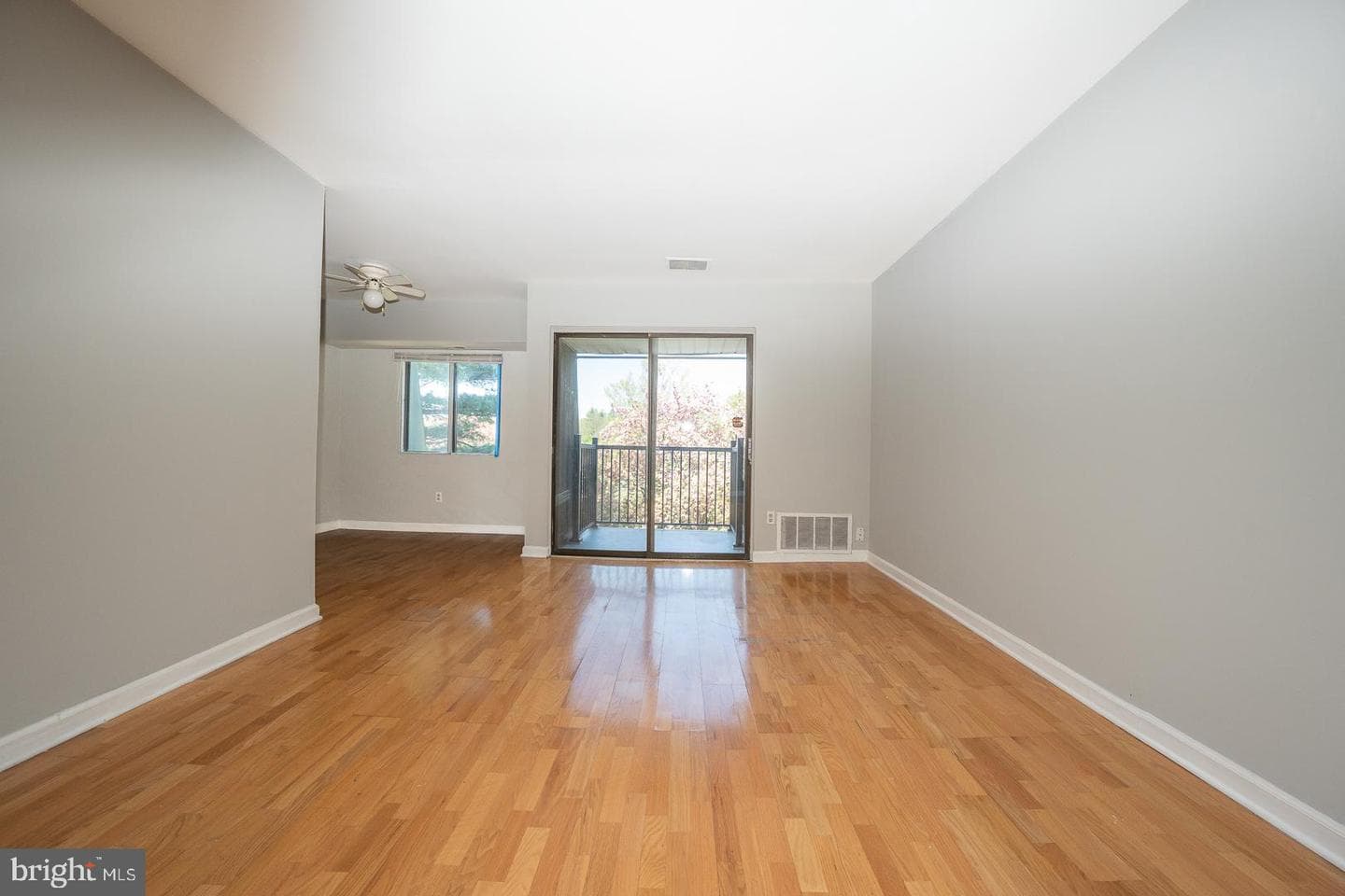 1310 Meadowview Lane #1310 photo 8