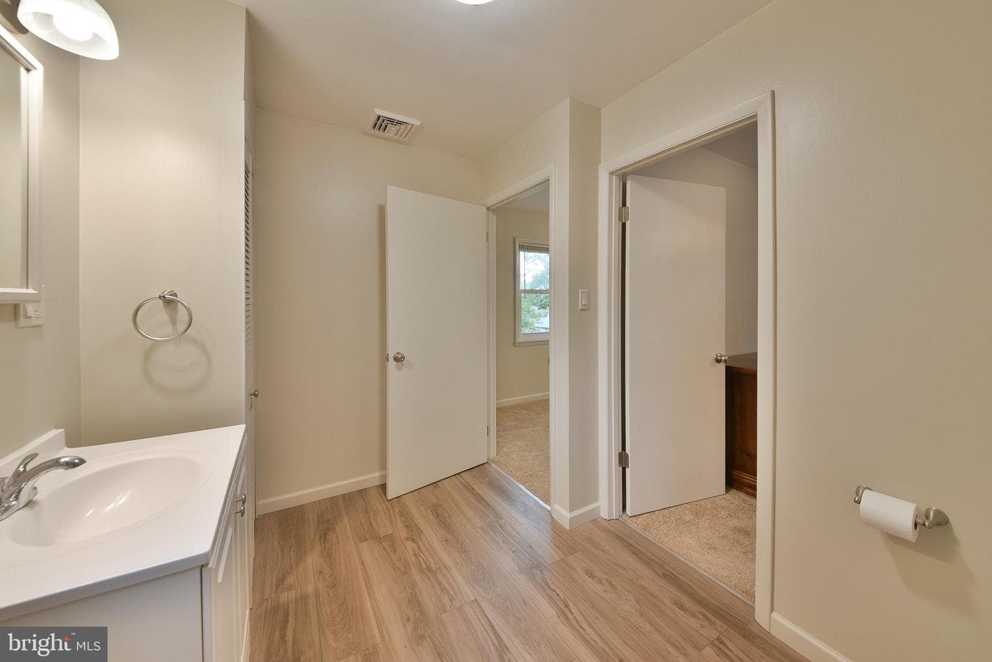 307 Edgely Avenue photo 24