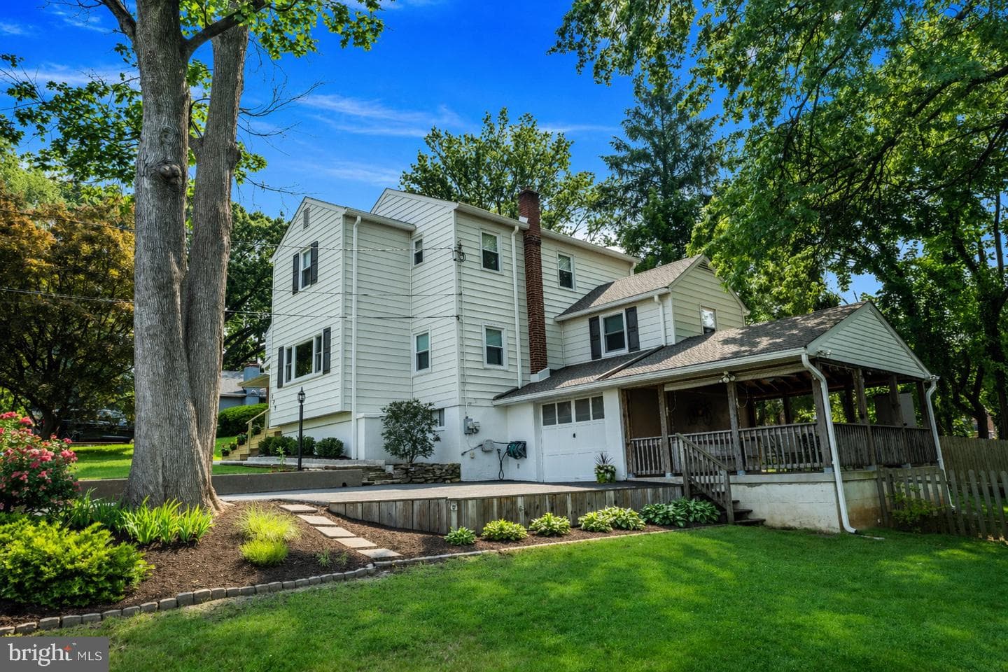 307 Edgely Avenue photo 4