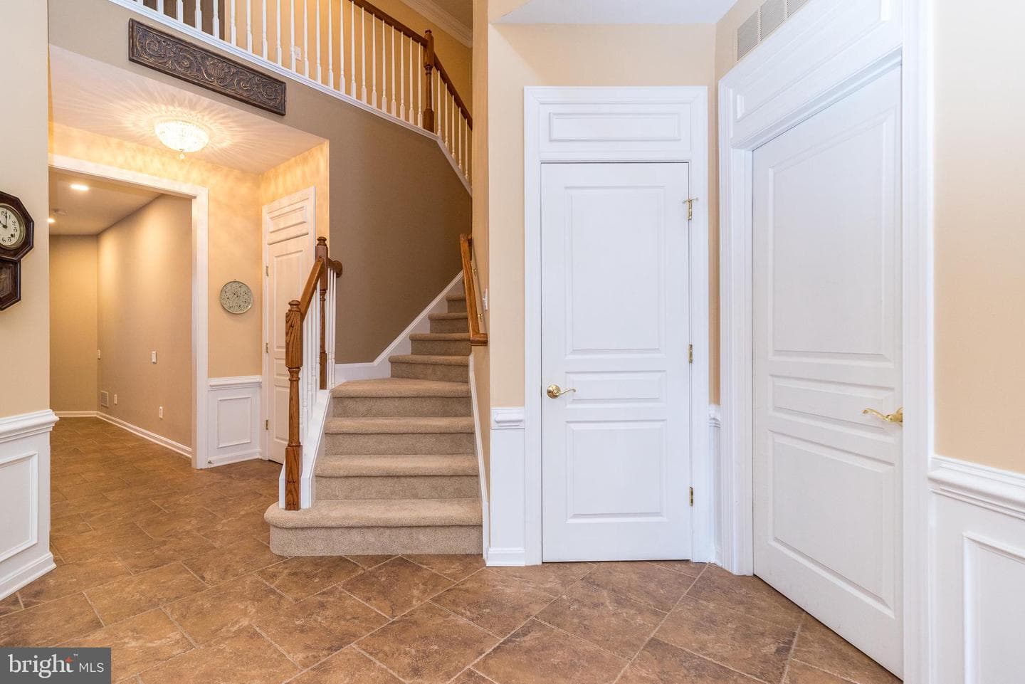 374 Primrose Drive photo 5