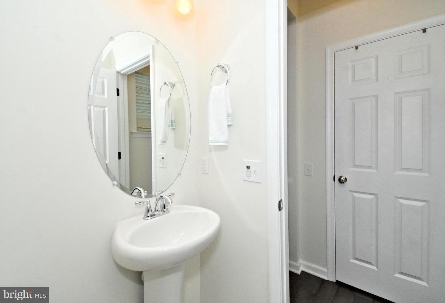 442 Sanctuary Court photo 26
