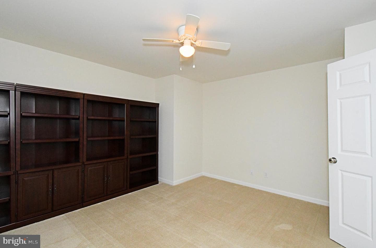 442 Sanctuary Court photo 32