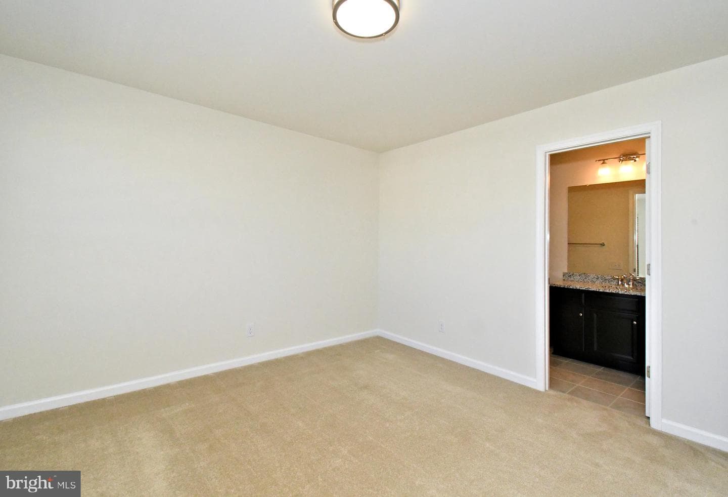 442 Sanctuary Court photo 33