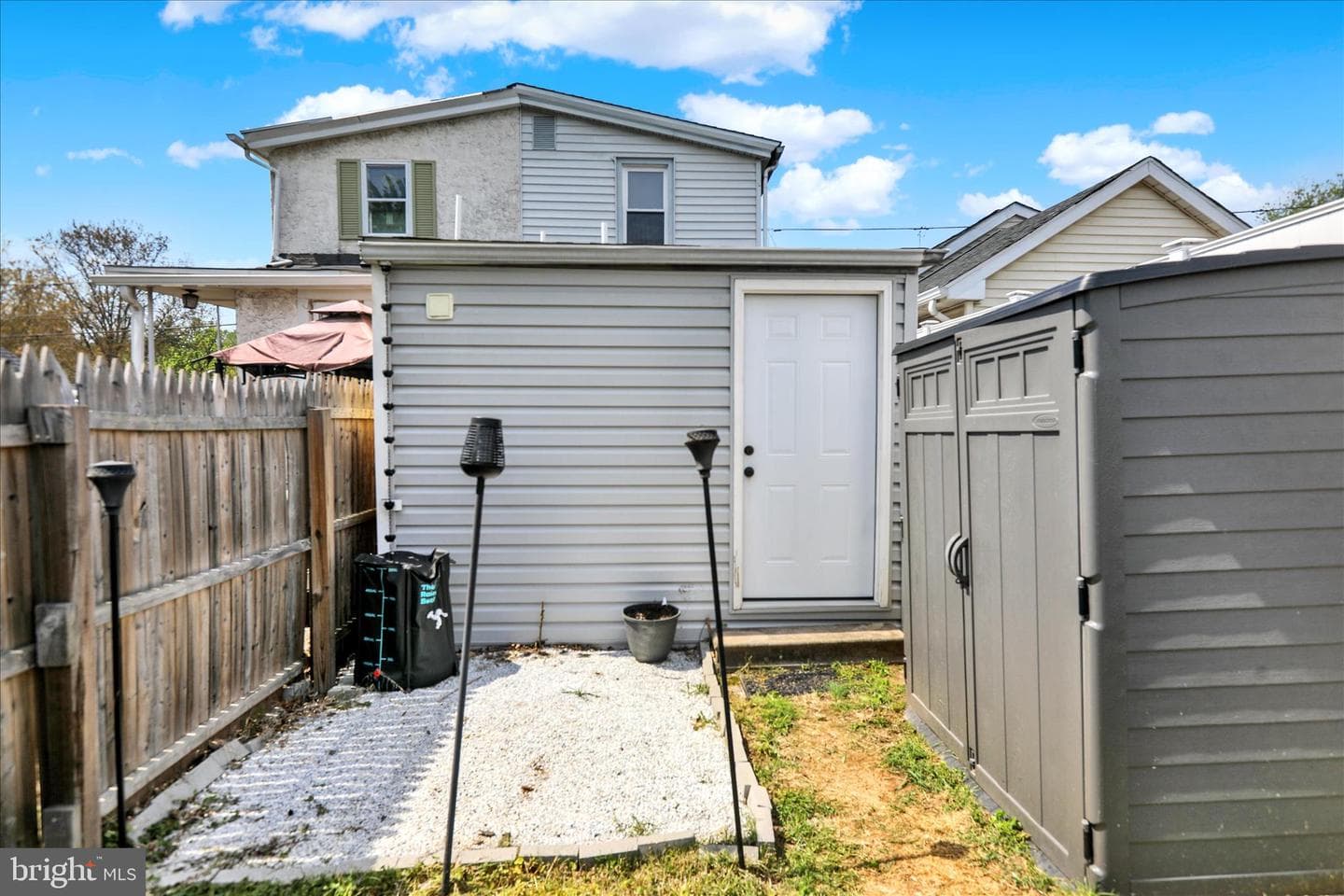 550 E Howard Street photo 21