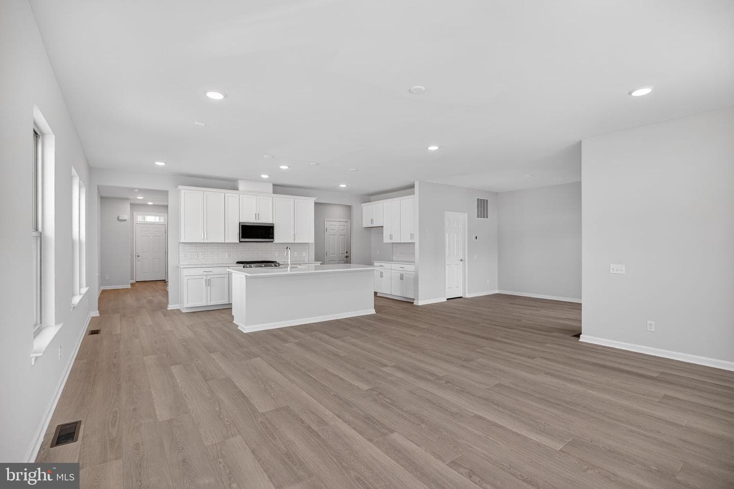 616 Liberty Ridge Road photo 5
