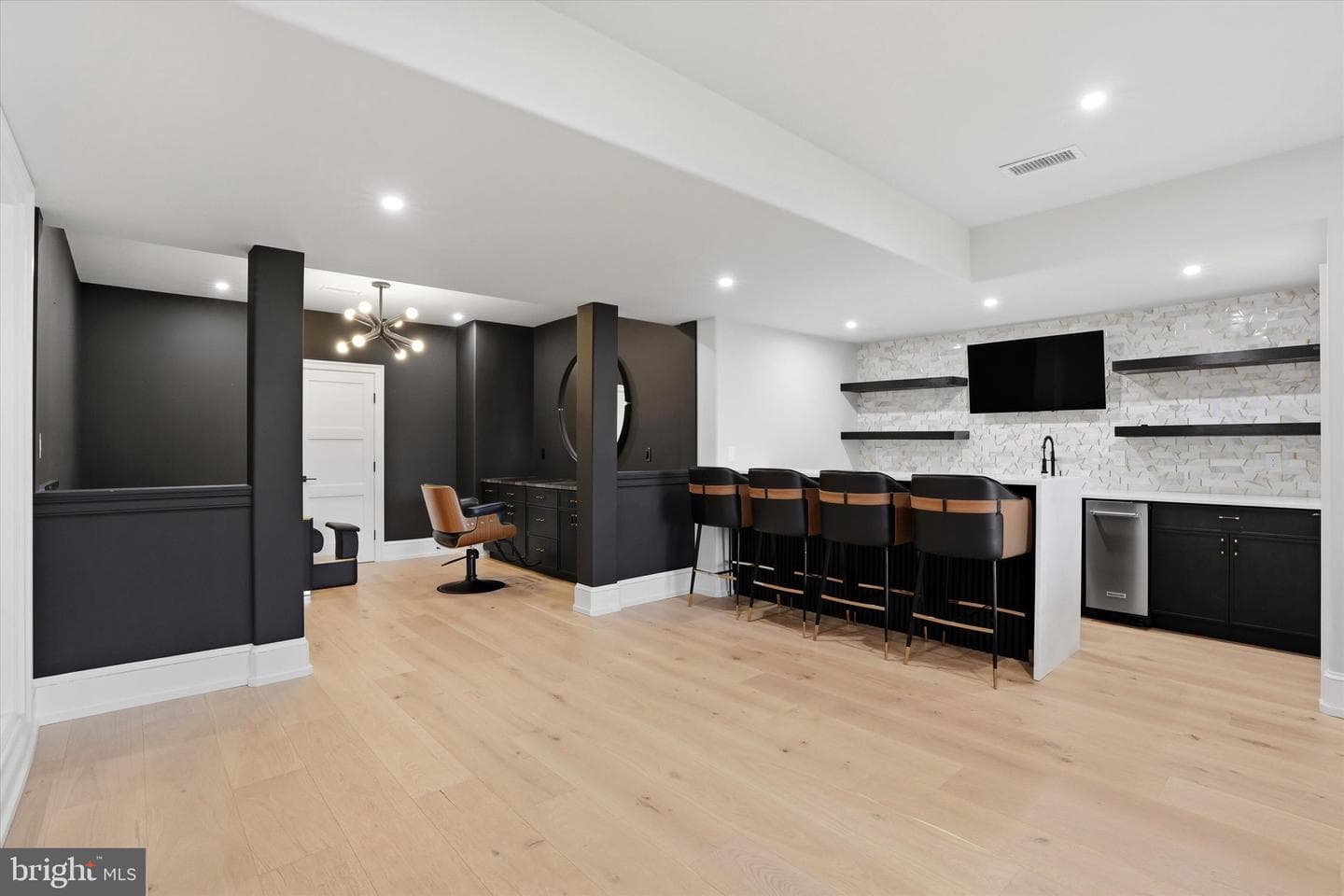 1300 Valley Road photo 65