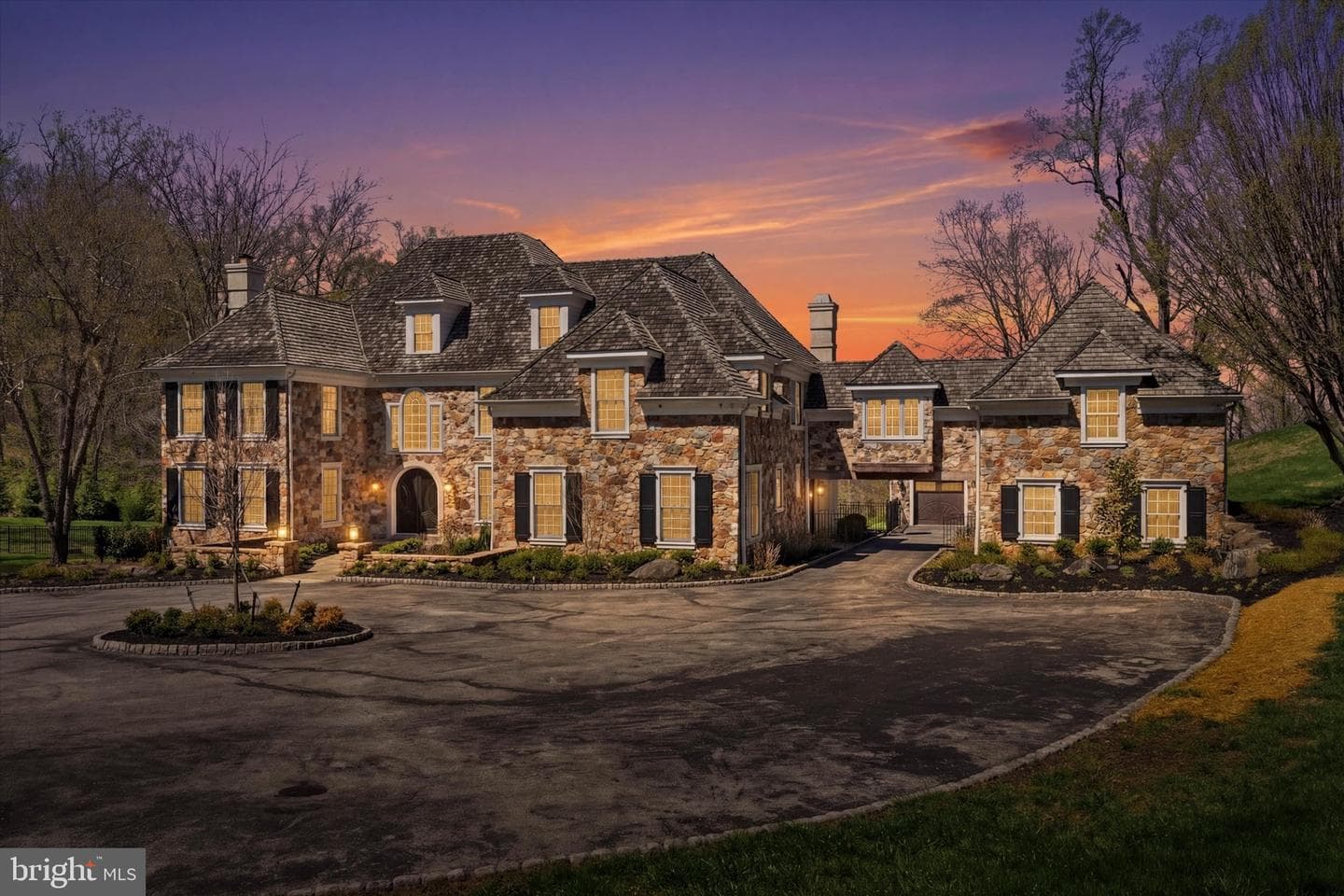 1300 Valley Road photo 74