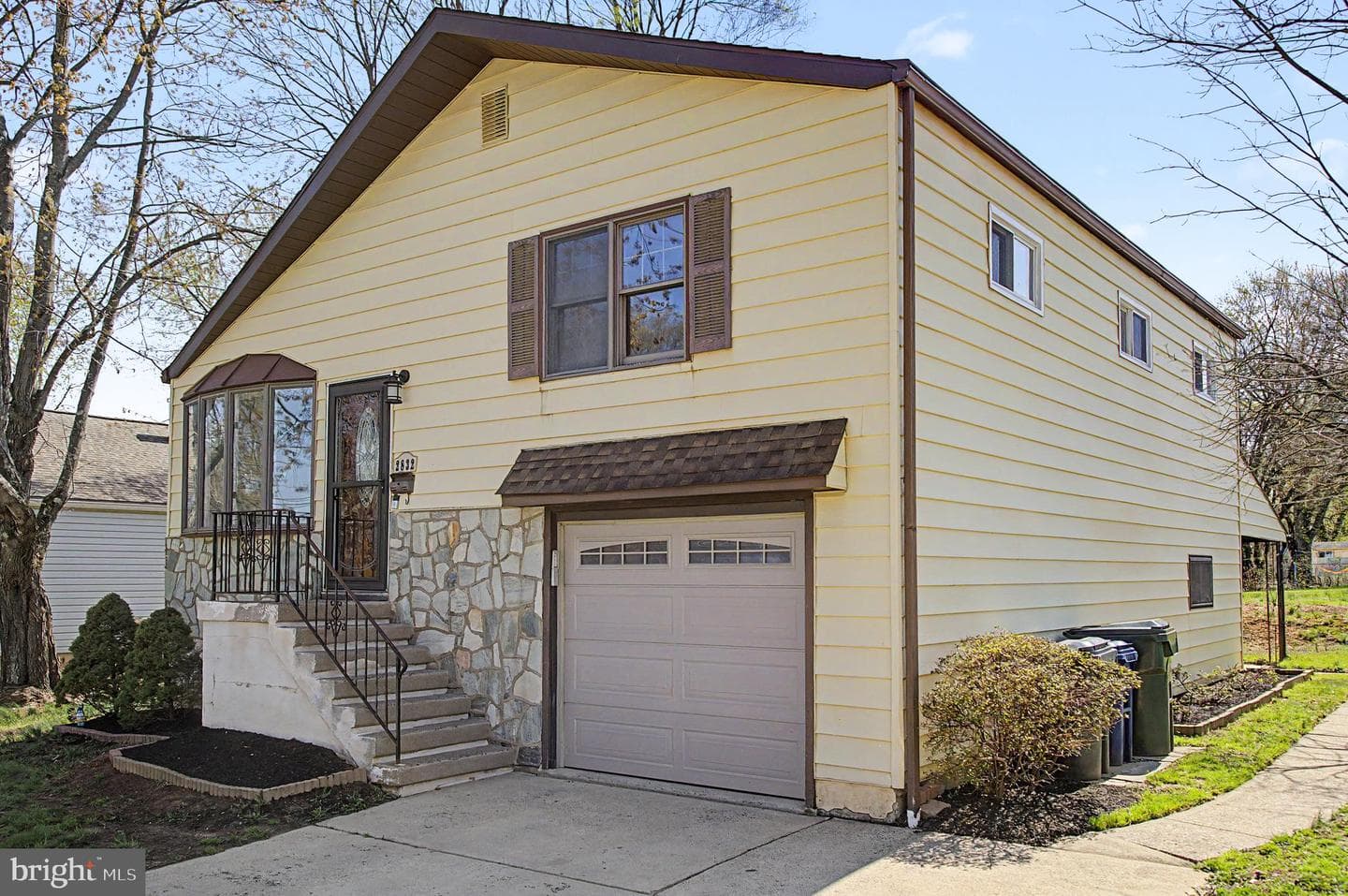 2832 Jefferson Avenue photo 2