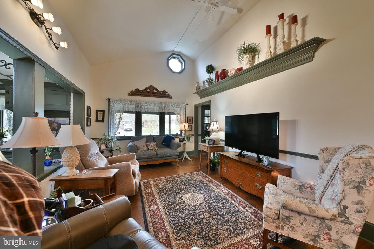 813 Renel Road photo 5