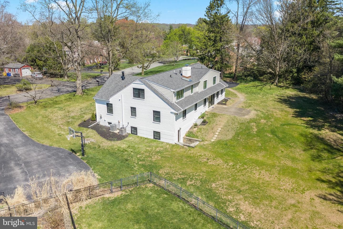 1021 Walsh Lane photo 11