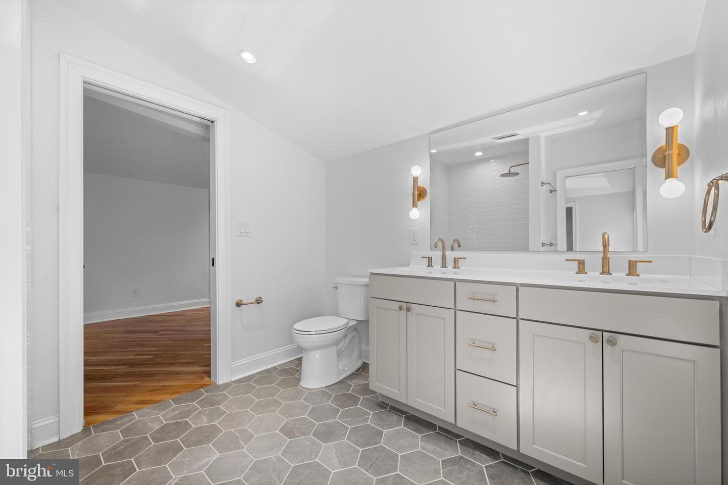 1021 Walsh Lane photo 56