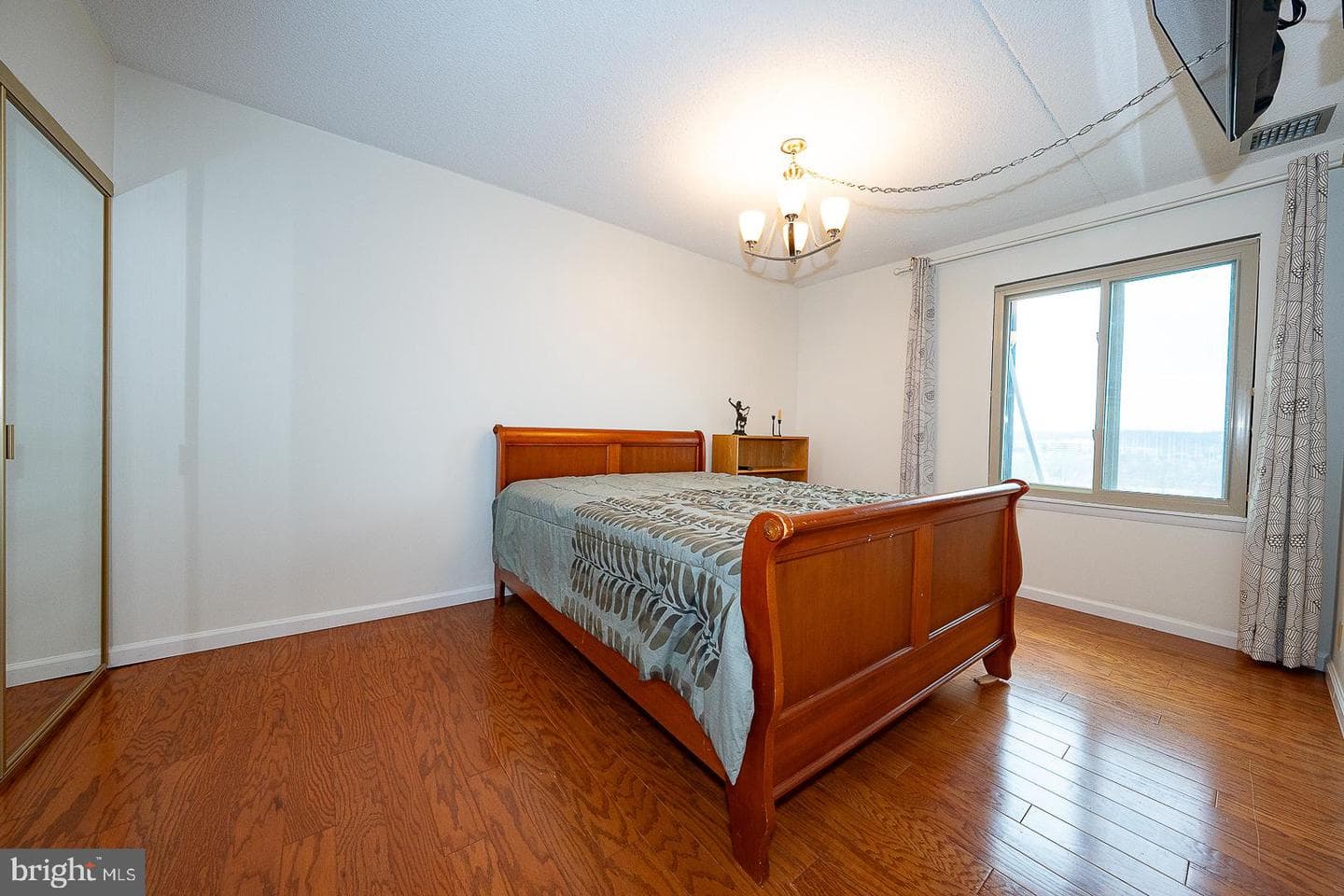 20925 Valley Forge Circle #925 photo 13