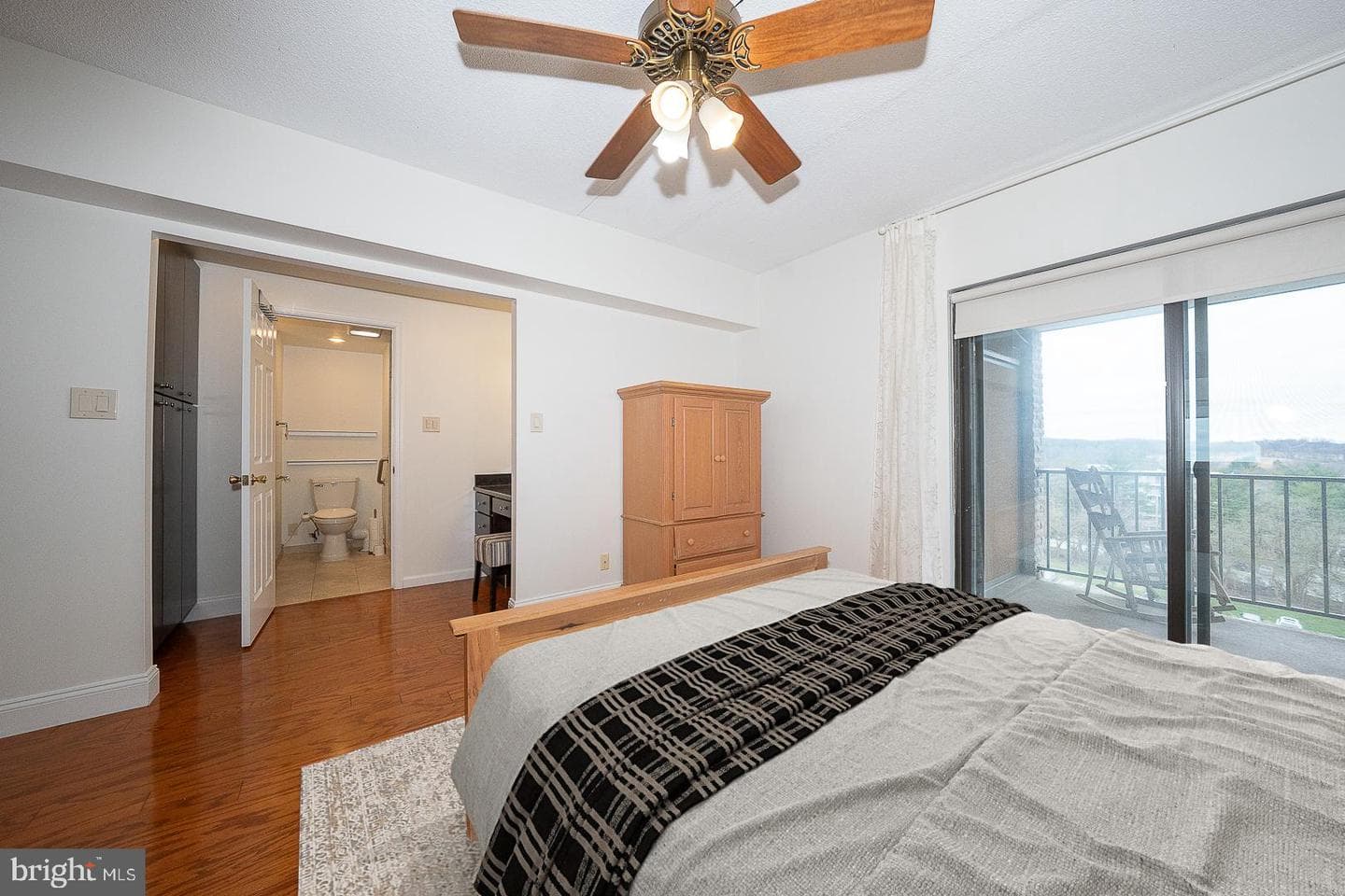 20925 Valley Forge Circle #925 photo 8