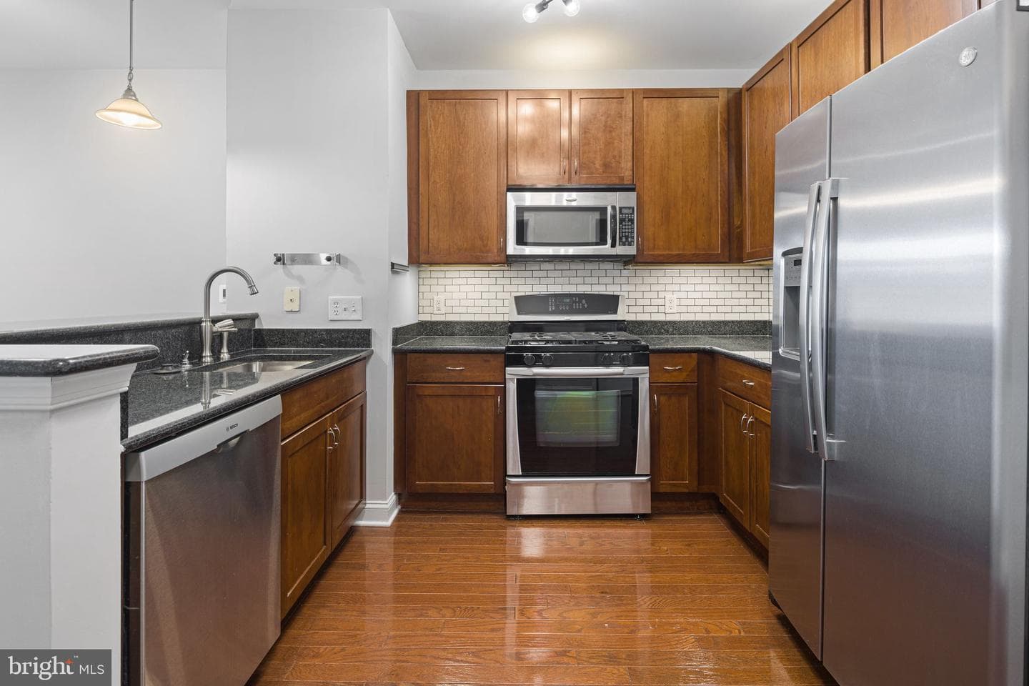 200 W Elm Street #1314 photo 6