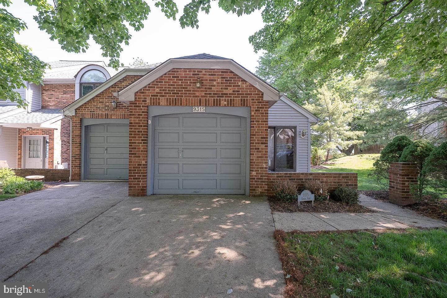 9315 Eagle View Drive photo 3