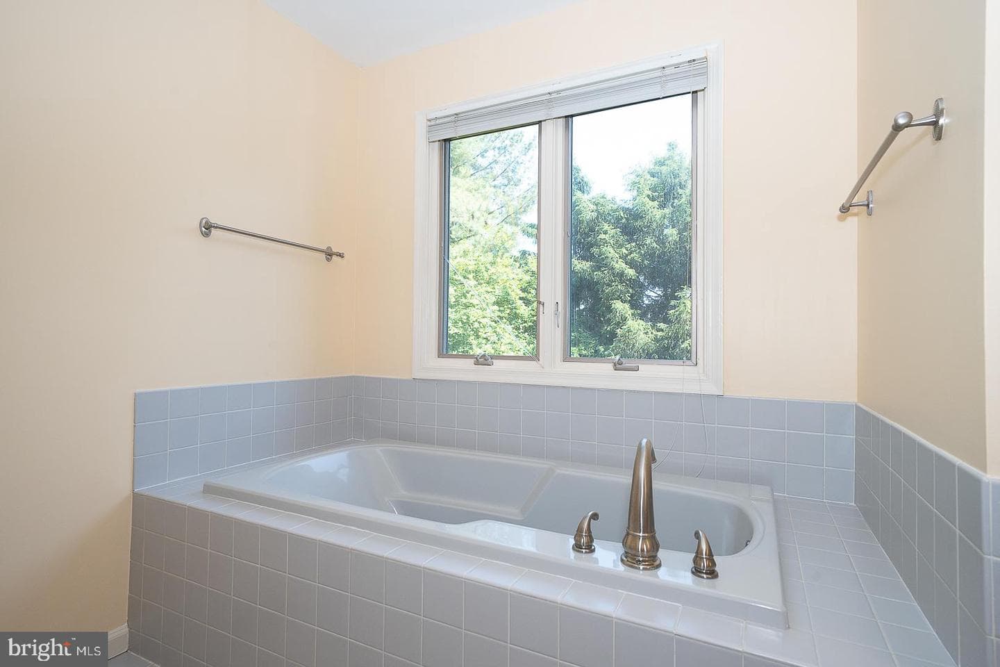 9315 Eagle View Drive photo 33
