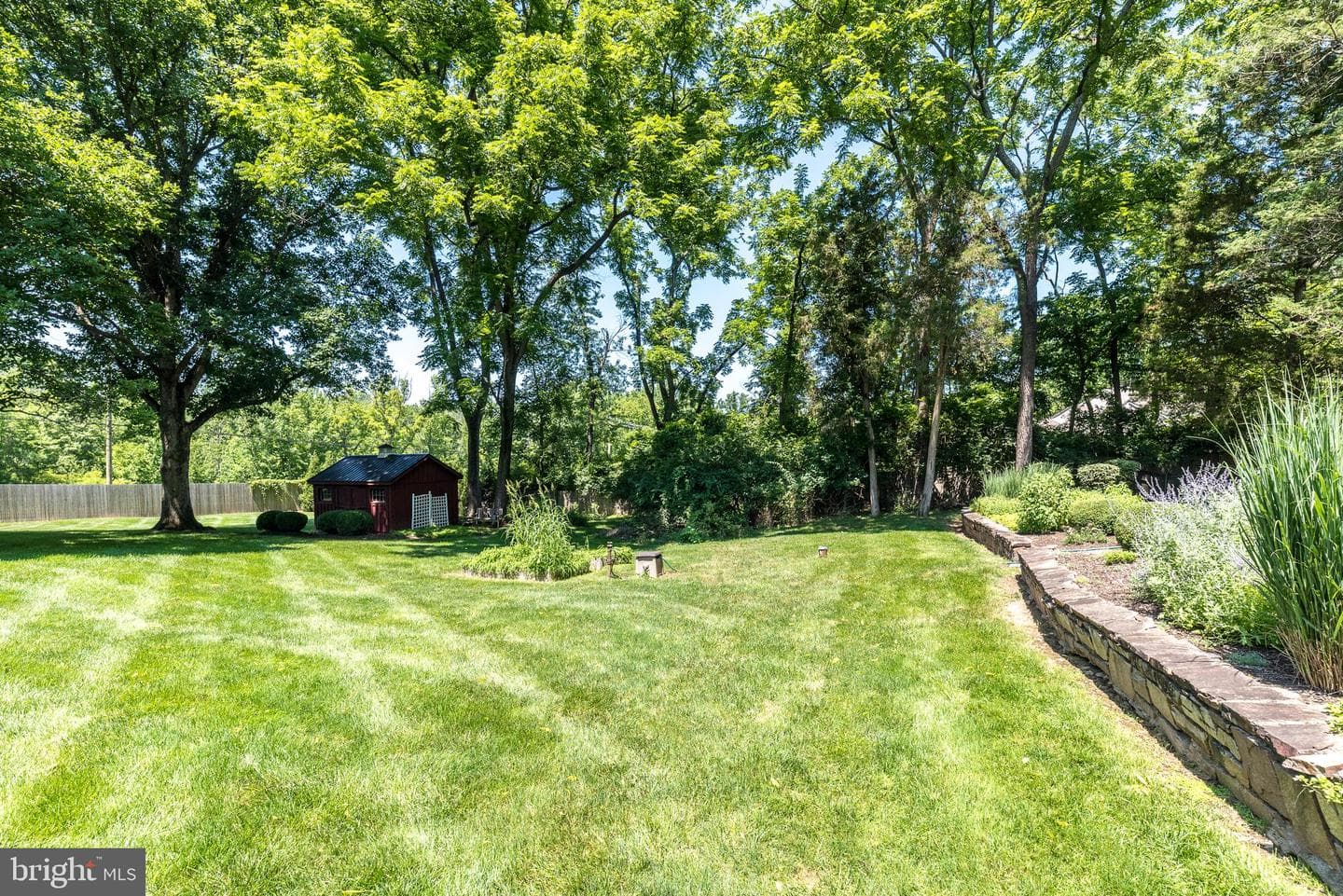 1633 Grasshopper Lane photo 62