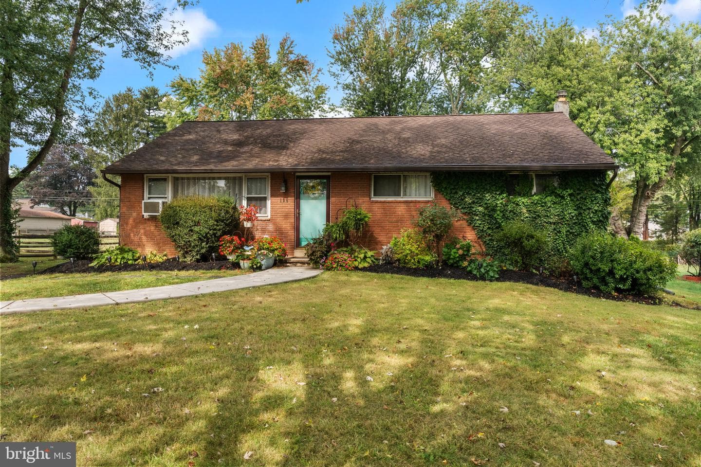 106 Holly Drive photo 5
