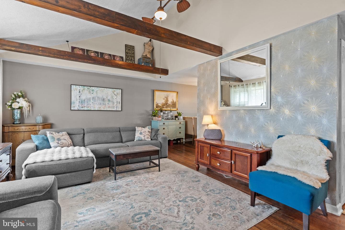106 Holly Drive photo 8